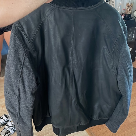 Marc Anthony - Picture 3 of 3